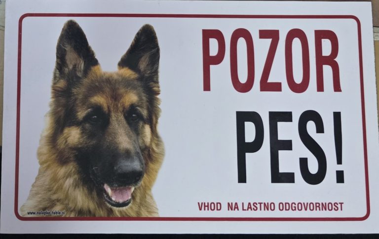 Tabla pozor pes Vstop na lastno odgovornost nemški ovčar