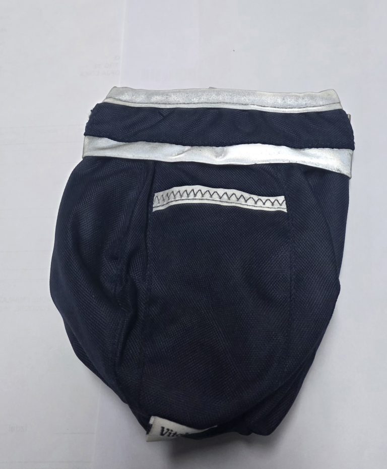 Torbica za pasje priboljške modra Vitakraft