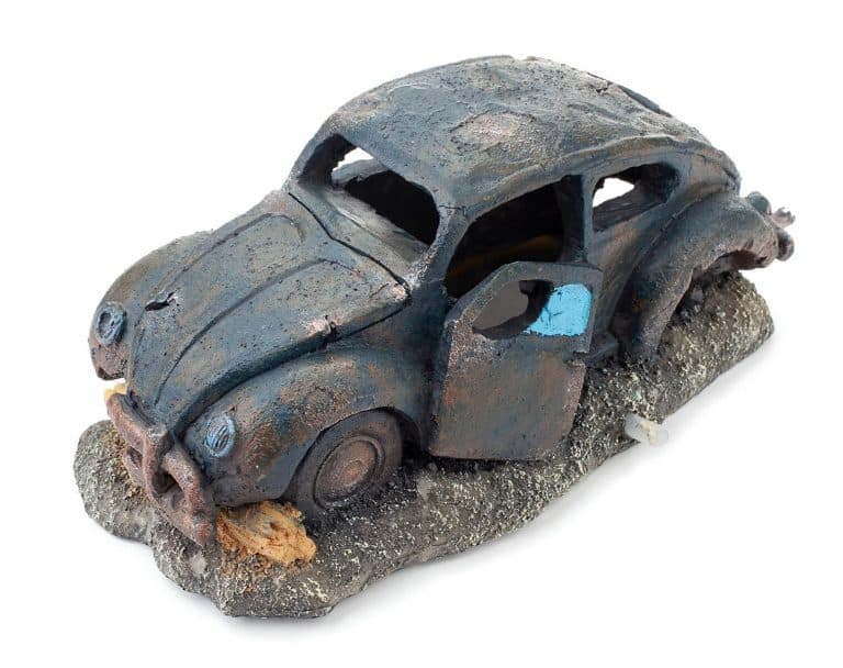 Akvarijska dekoracija avto 18 cm Happet